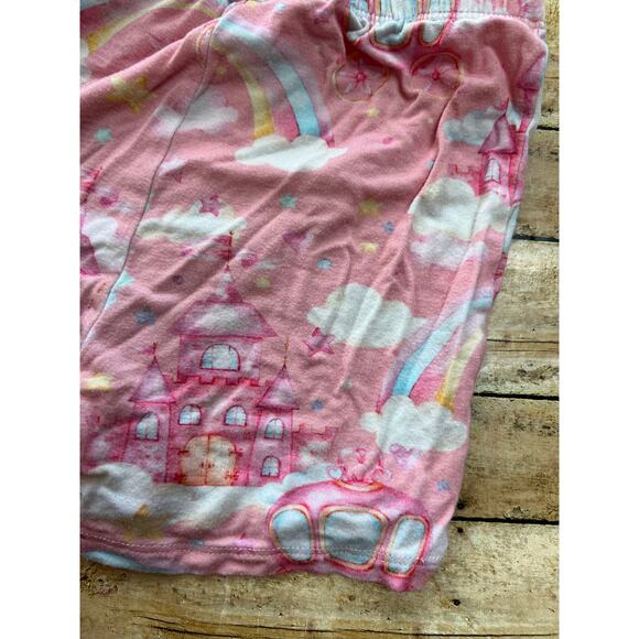 Posh Peanut Posh Castle Shorts Bamboo Pajama Set 5T - Picture 6 of 7